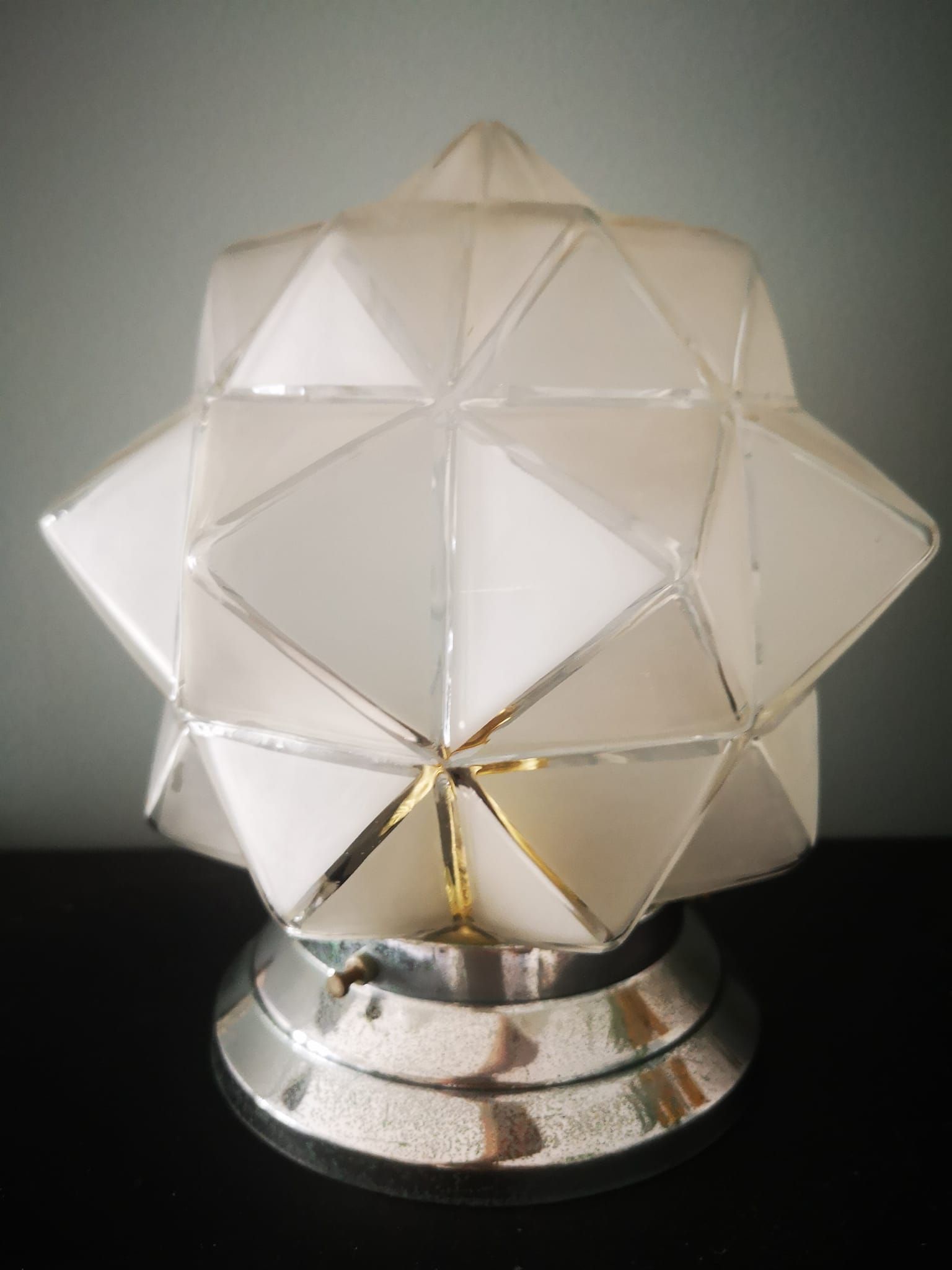 Old ceiling lamp globe opalescent glass rare model Ø 18 cm ART DECO 1930 POLYEDRE 96 faces