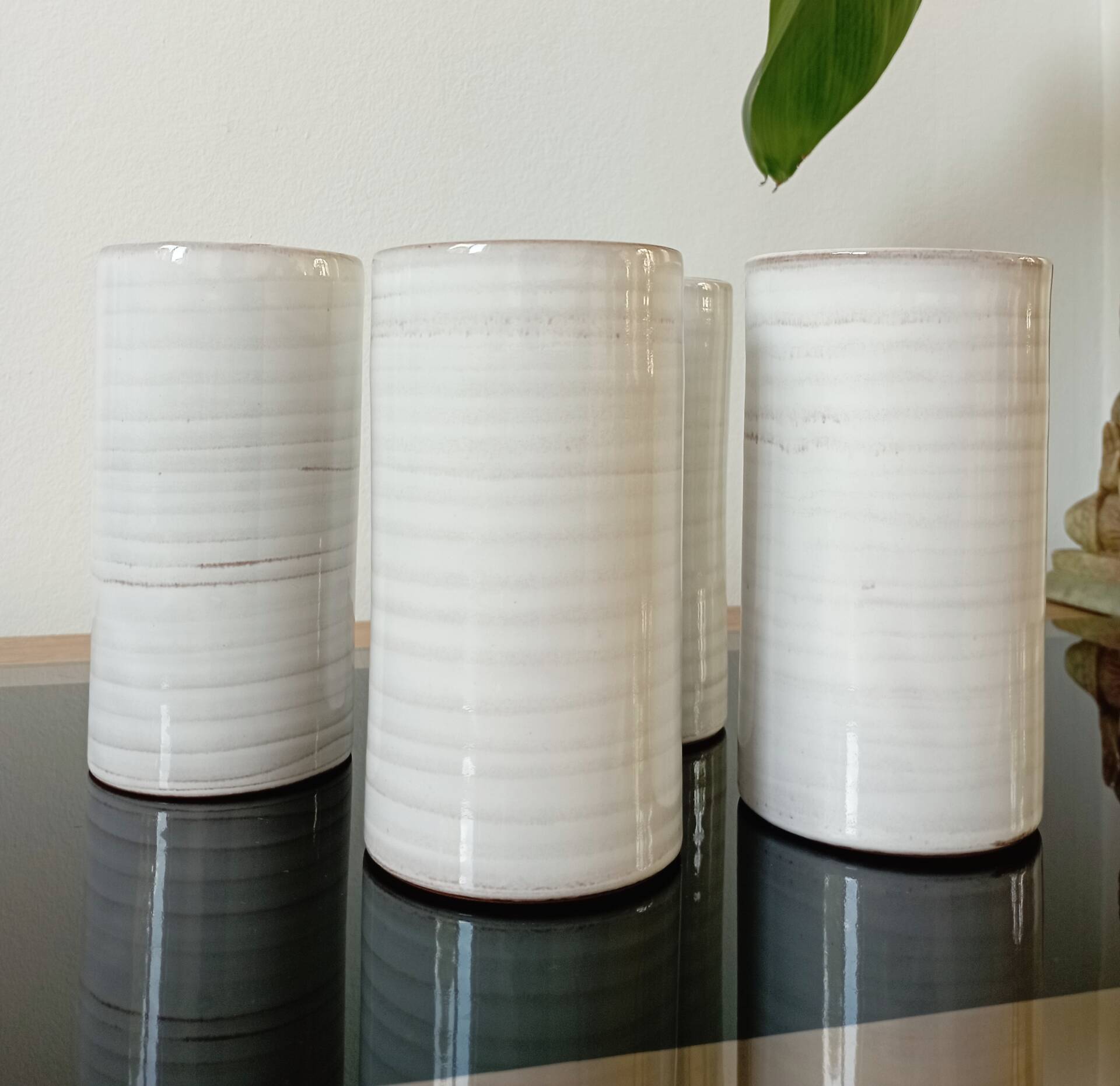 4 vintage stoneware cups in white