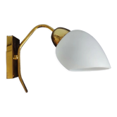 Wall lamp in brass and vintage opaline
