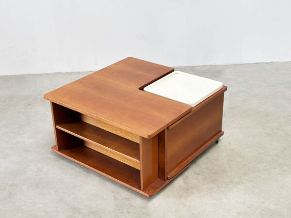 Table basse bar dissimulée italienne