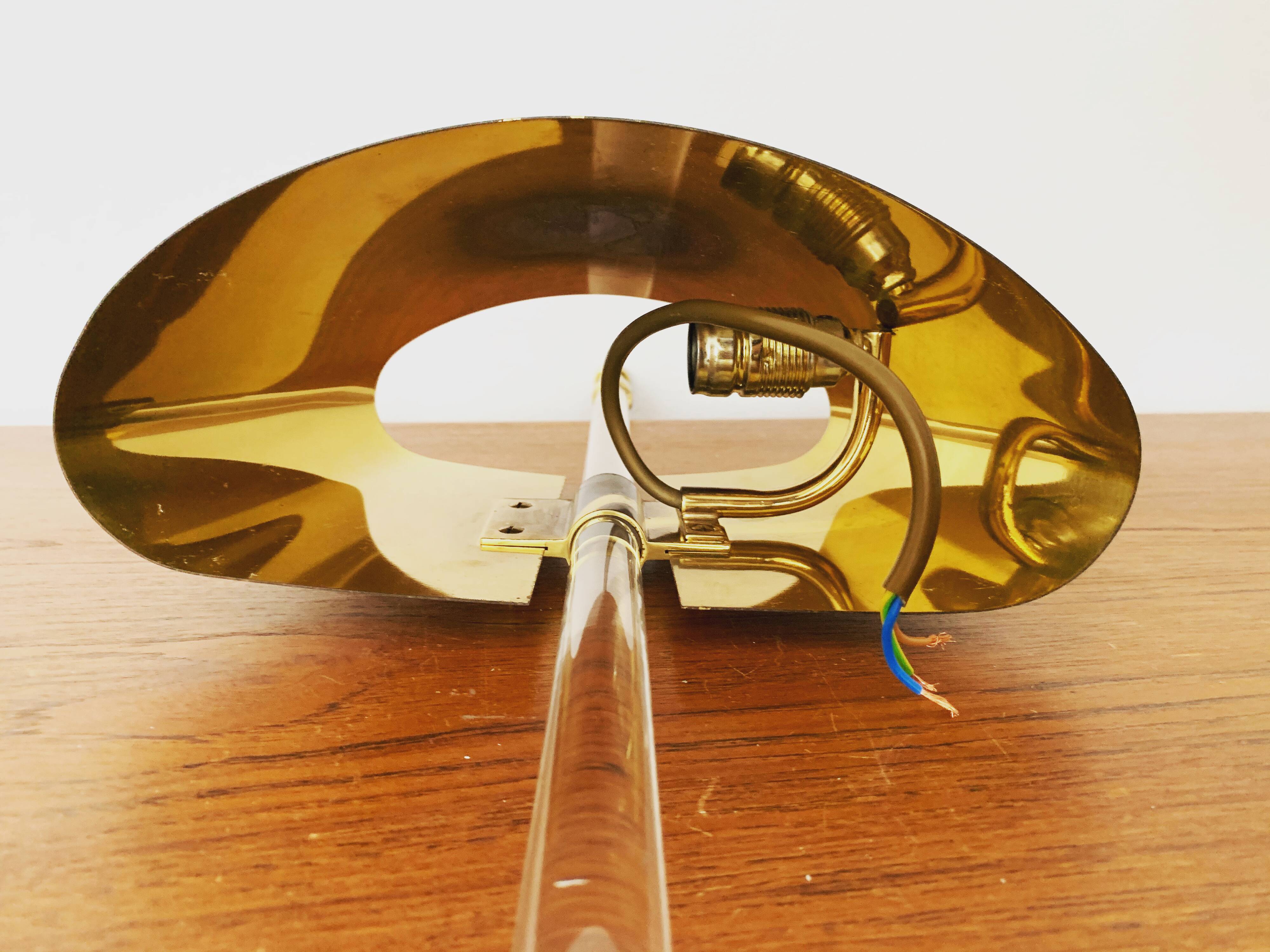 Applique murale en laiton et acrylique