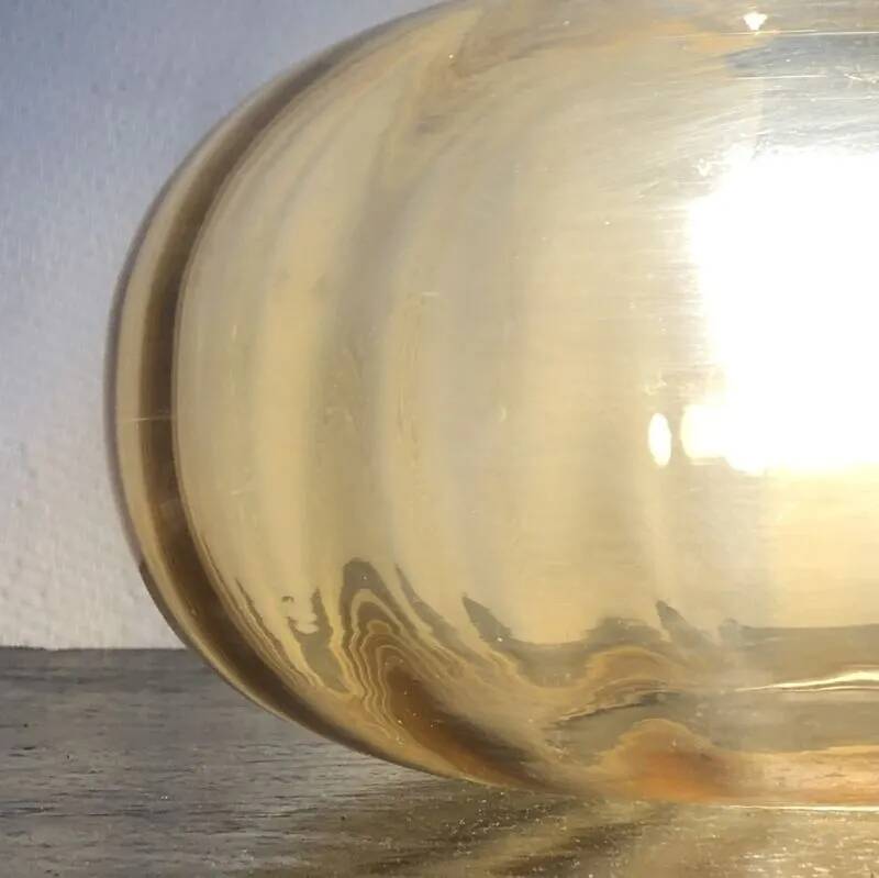 Vintage suspension rise and fall