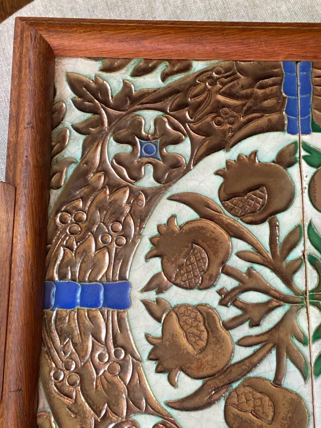 Plateau espagnole antique en céramique et bois