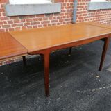 Scandinavian table