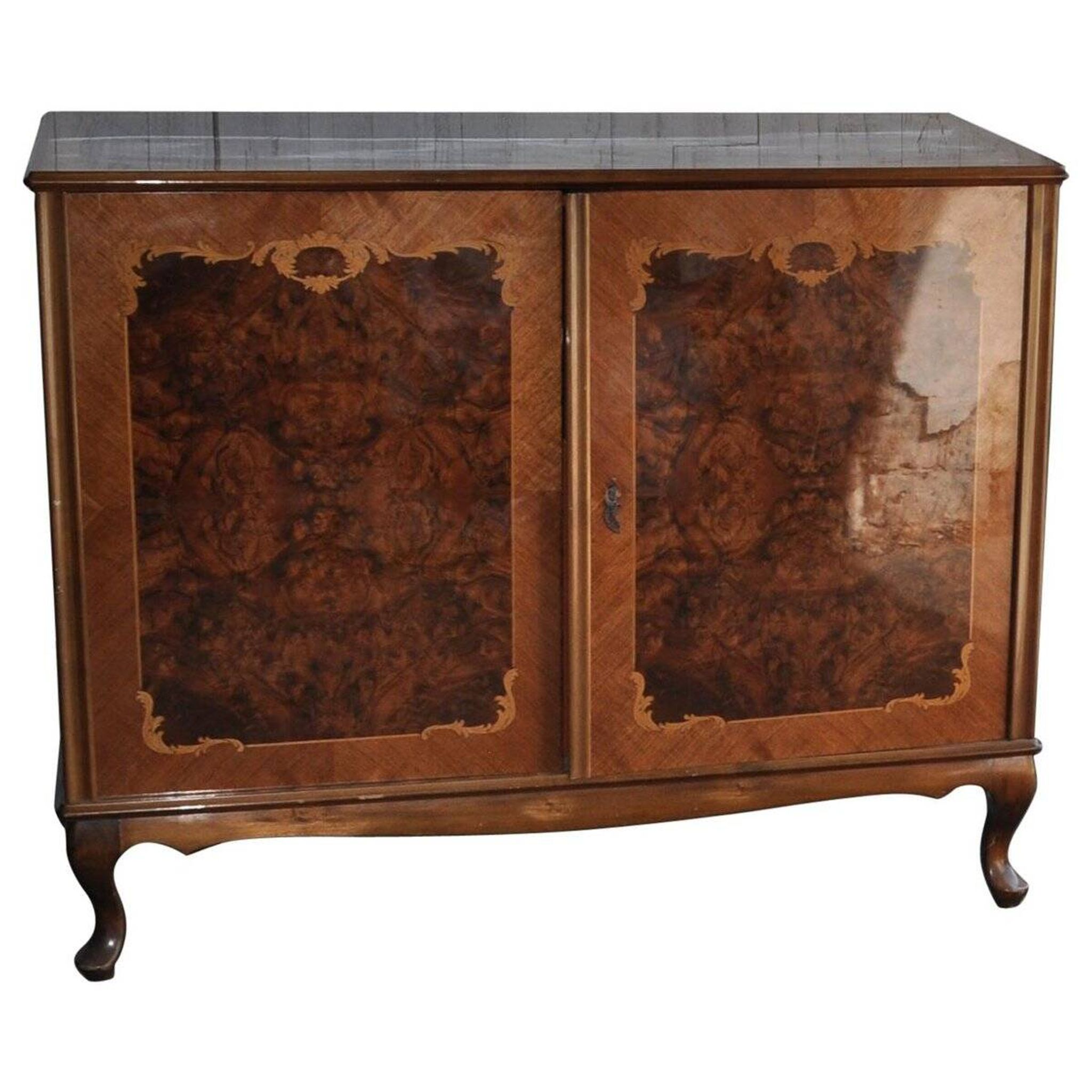 Neo-baroque brown wooden dressing table with marquetry and curved legs (1940, Hungary)