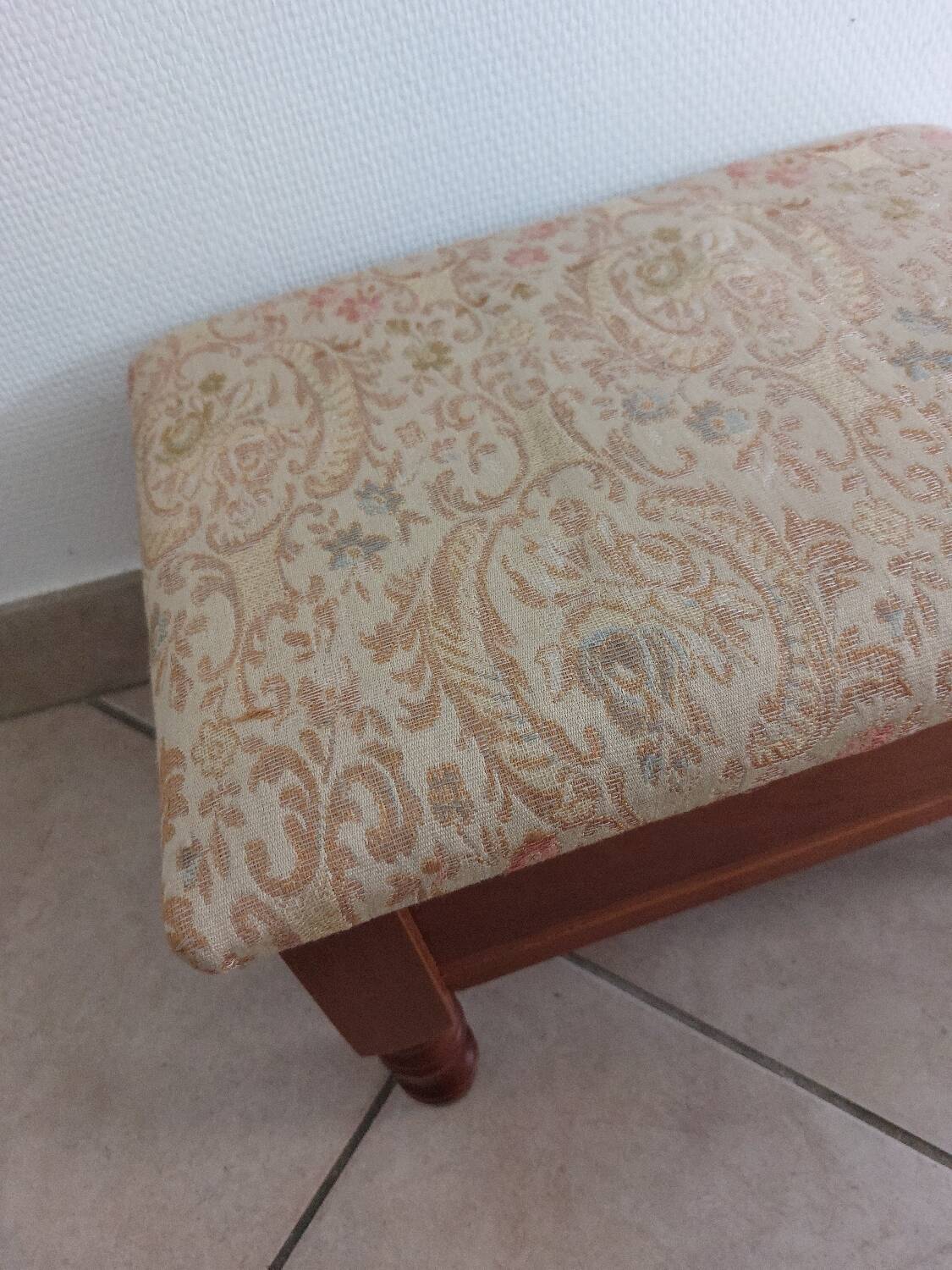 Vintage wooden footrest