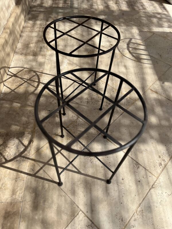 Lot de 2 tabourets/tables d'appoint de jardin en fer forgé