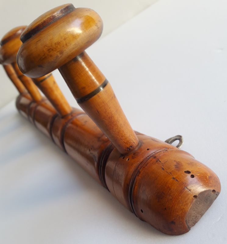 Wooden wall coat rack 4 hooks