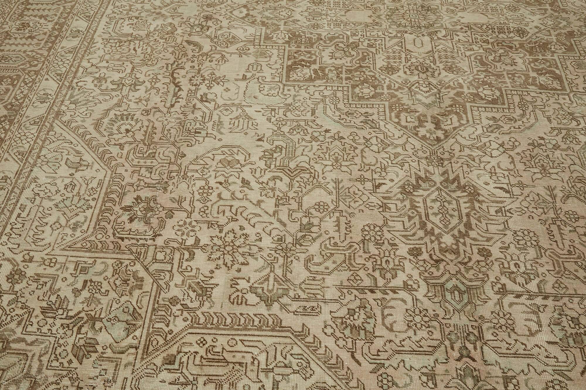 Handmade Turkish Wool Carpet 1980s 293 cm x 386 cm Beige