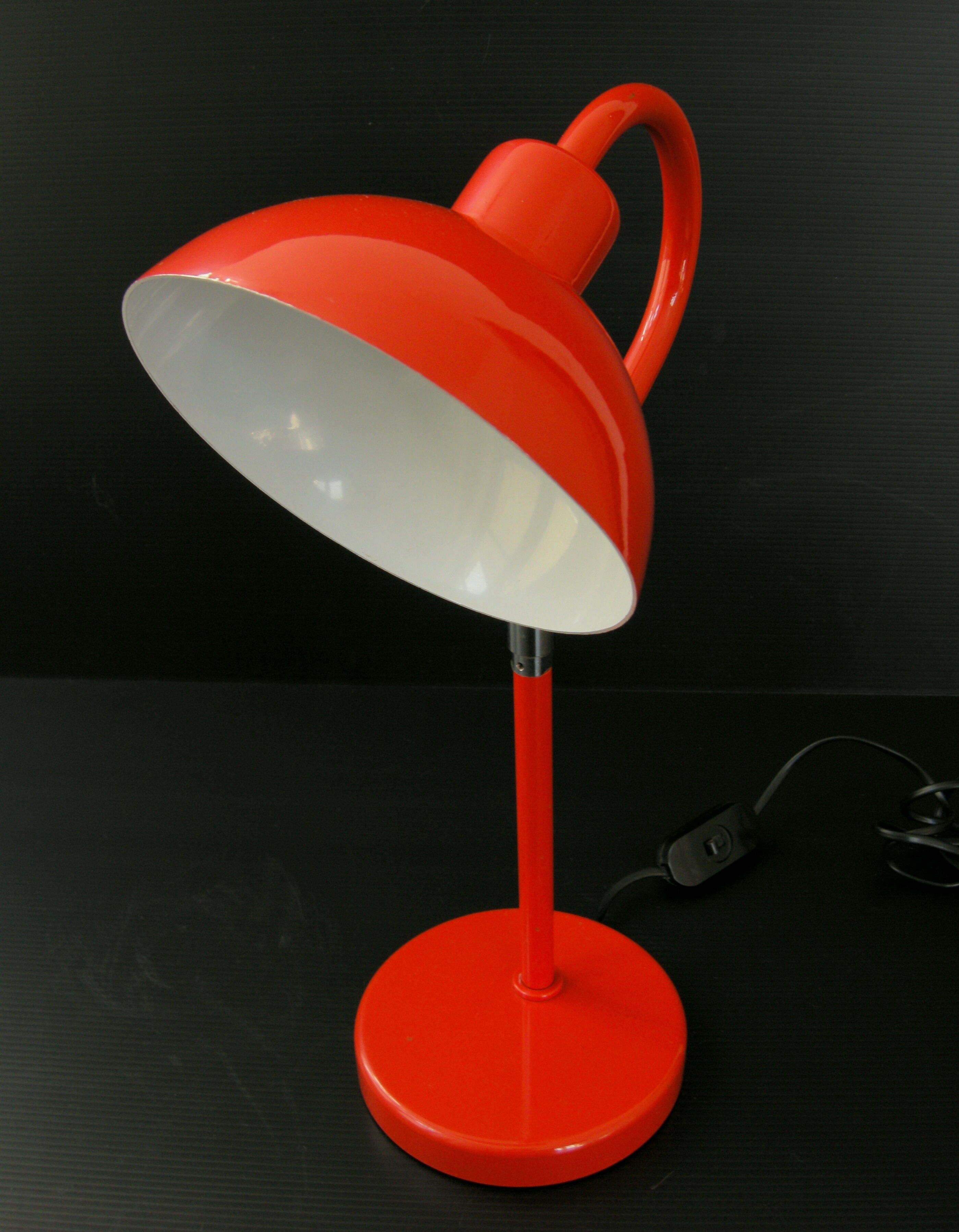 Lampe vintage 1970 métal laqué