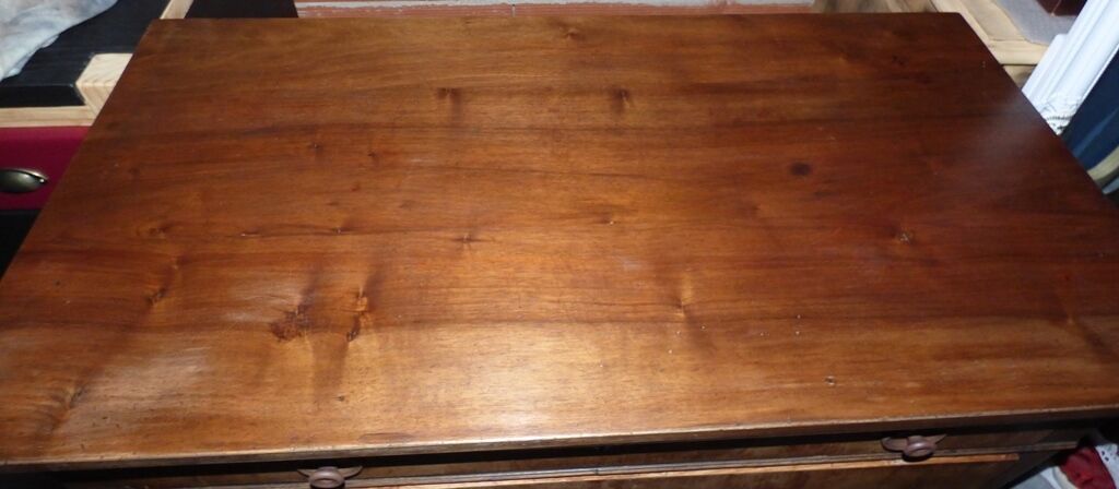 Antique chest of drawers with 4 drawers of Epoque Louis Philippe in solid walnut wood and walnut veneer - Totalme