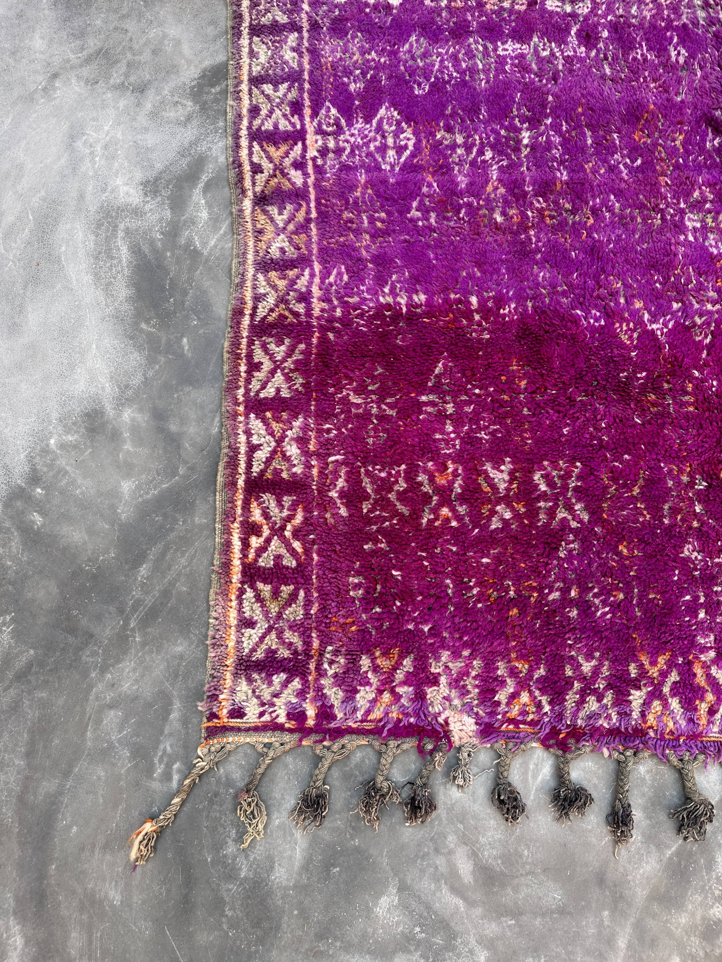 Moroccan rug - 217 x 358 cm