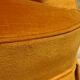 Fauteuil crapaud en velours jaune