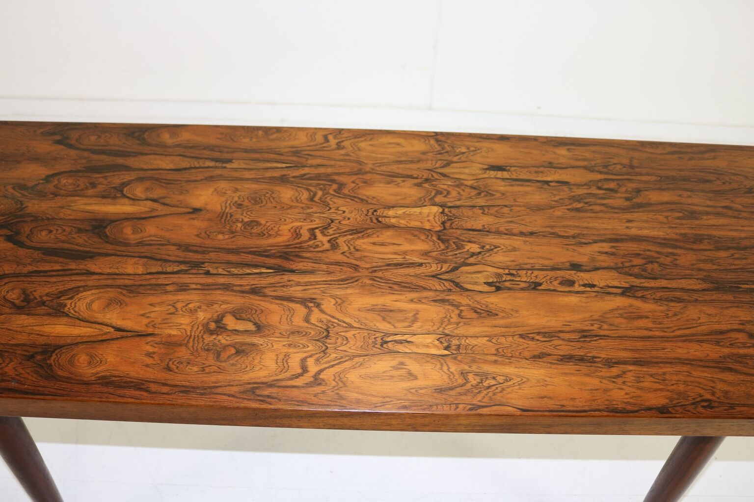 Beautiful grained rosewood coffeetable