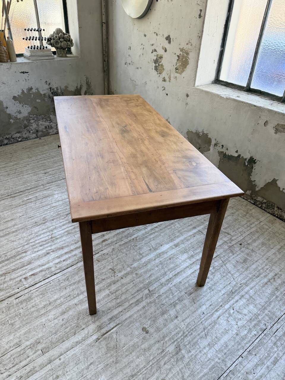 Cherry farmhouse table with spindle legs, 1950s