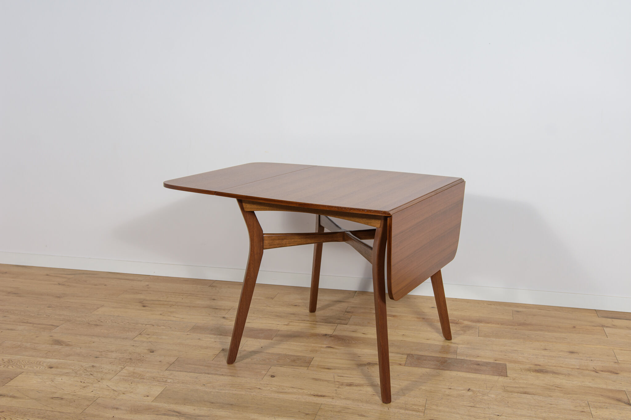 Mid-Century Butterfly Dining Table from G-Plan, United Kingdom, 1950s