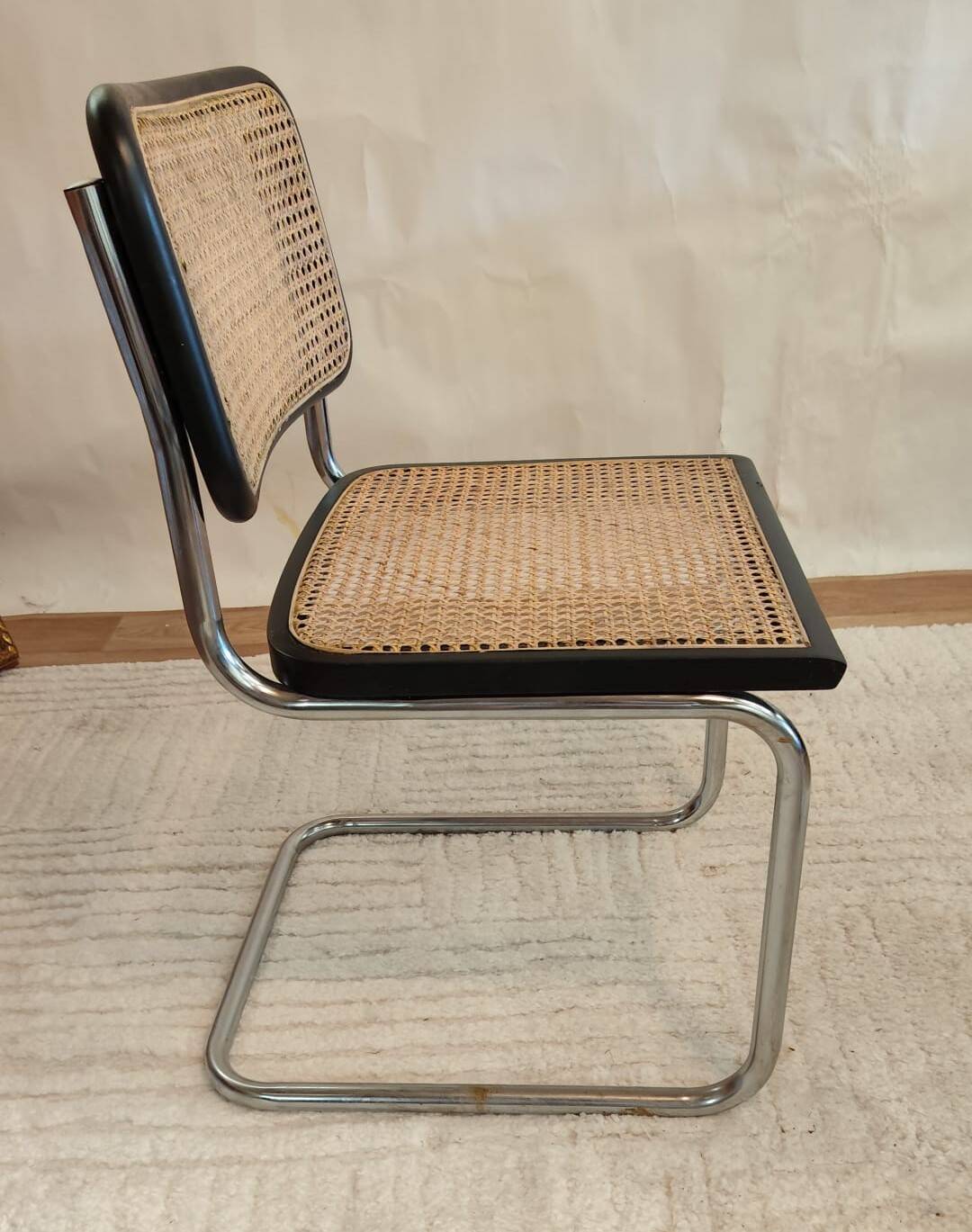 Chaise Cesca B32 noire de Marcel Breuer estampillée, Italie