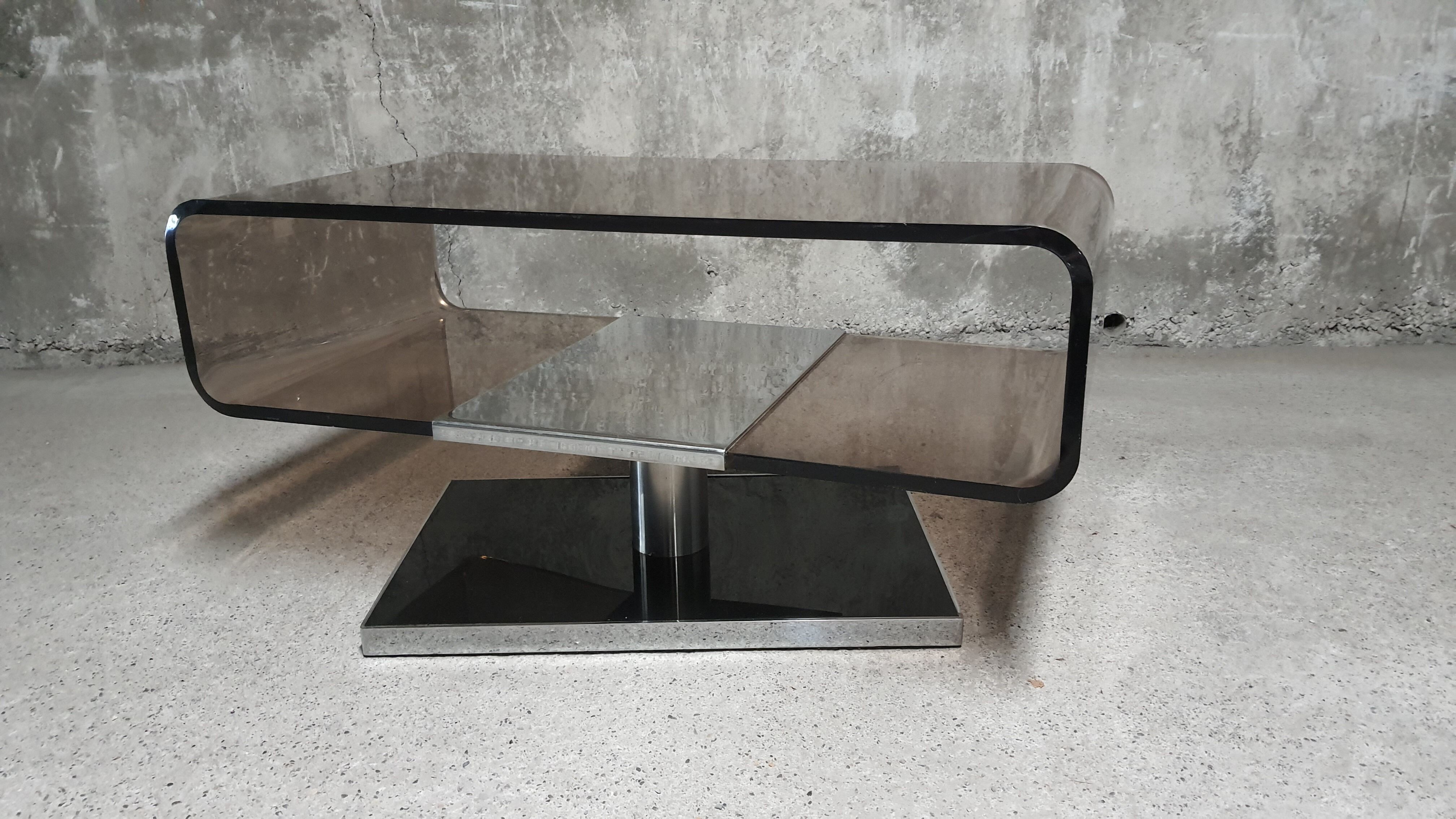 HiFi plexiglass cabinet Roche Bobois 1970