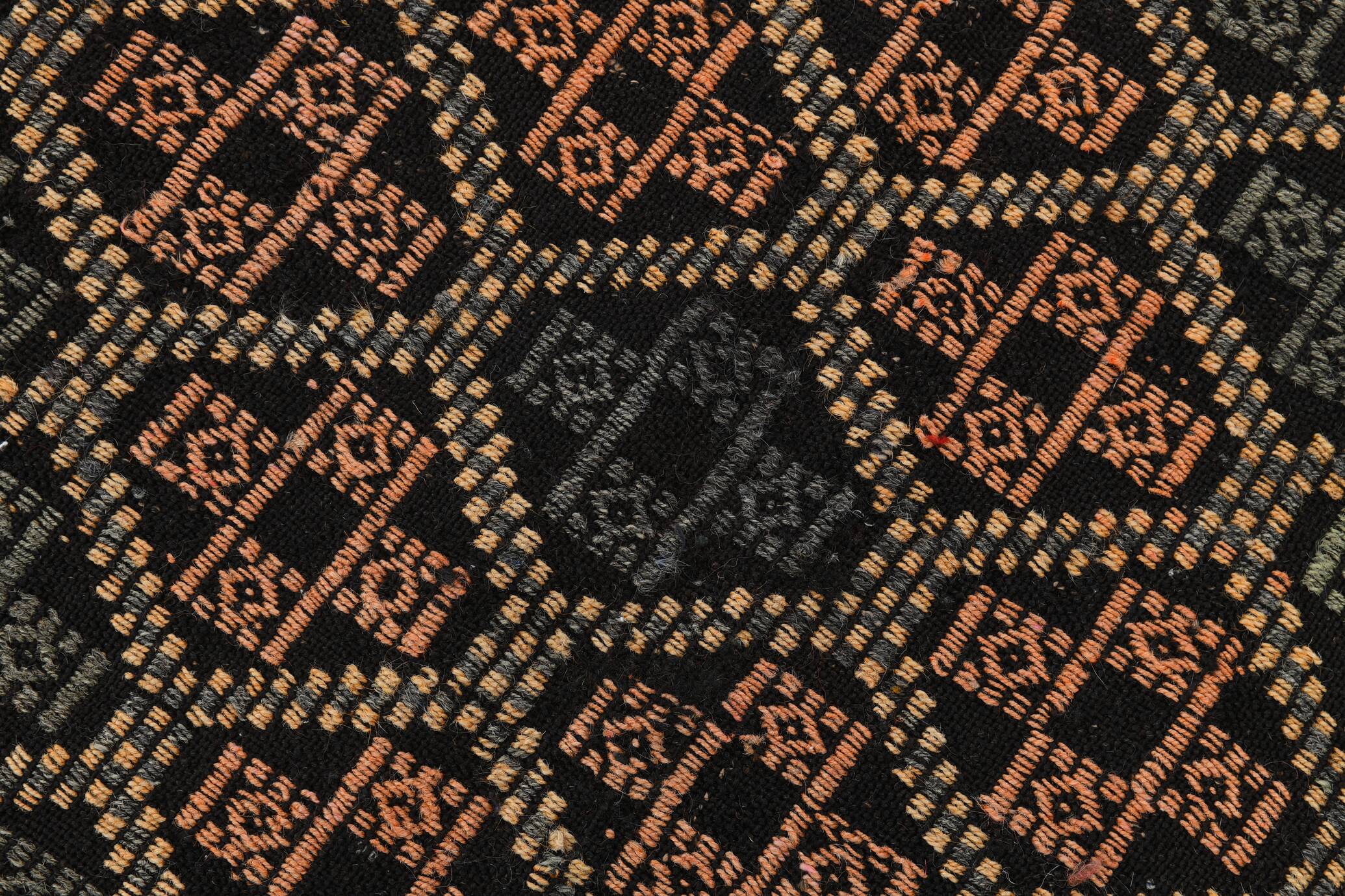 6x9 Green & Red Geometric Vintage Kilim Rug