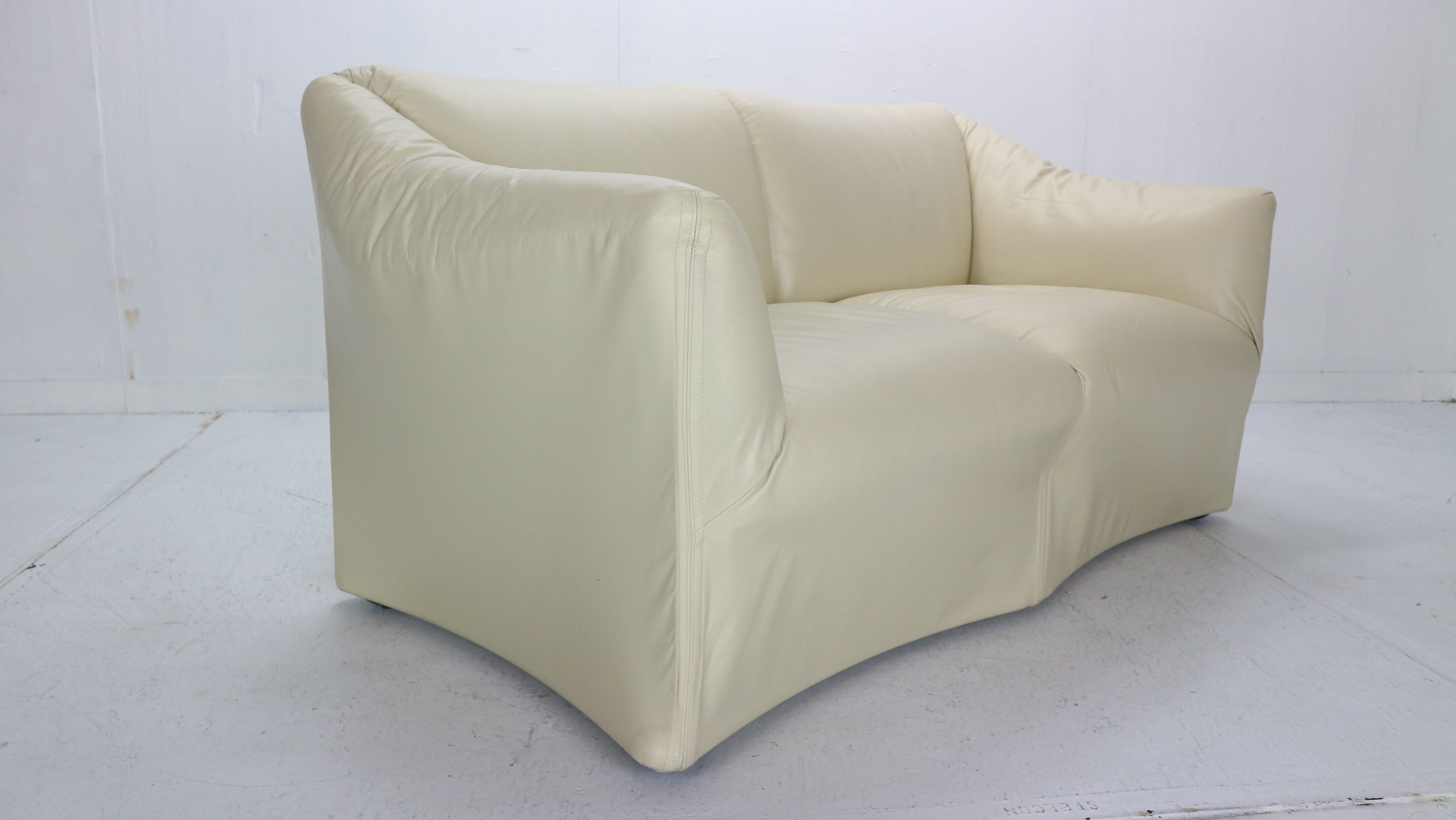 Leather sofa Mario Bellini "Tentazione" for Cassina, 1970s
