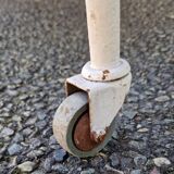 bed child iron bench