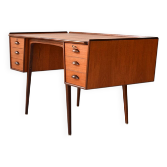 Bureau scandinave vintage conçu par Svante Skogh