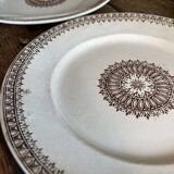 6 flat iron earth plates from Creil & Montereau