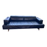 Poltrona Frau sofa