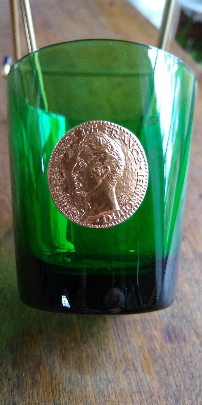 3 green aperitif glasses with medallion portrait of the kings of france dubonnet