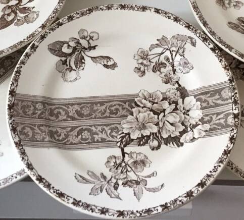 8 Terre de Fer dessert plates, 19th century