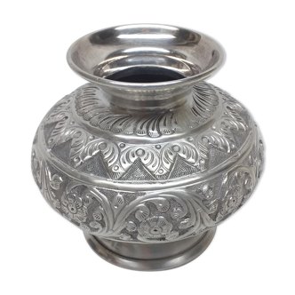 Domed vase in solid silver 900 floral motifs 196g