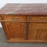 Marble top store bank