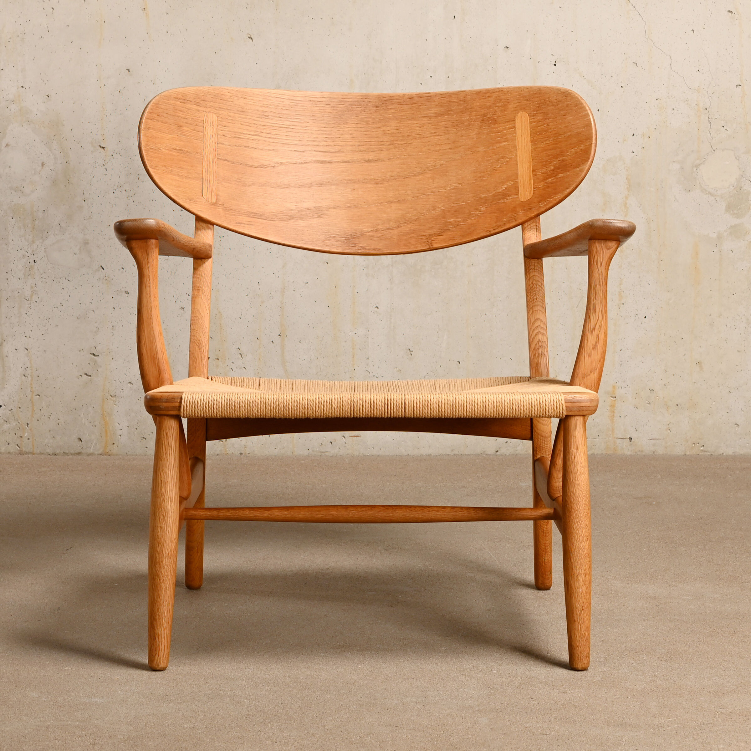 Early Hans J. Wegner CH22 chair for Carl Hansen & Son