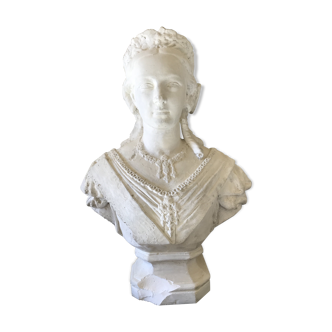 Buste de femme blanc