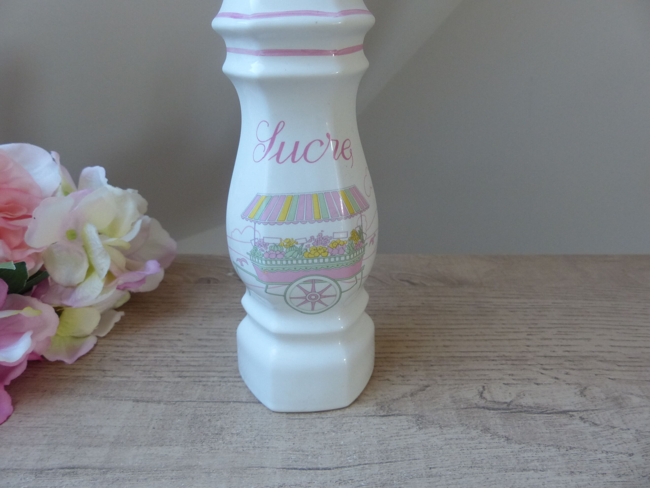 Ceramic sugar bowl with a vintage fruit market stall design.