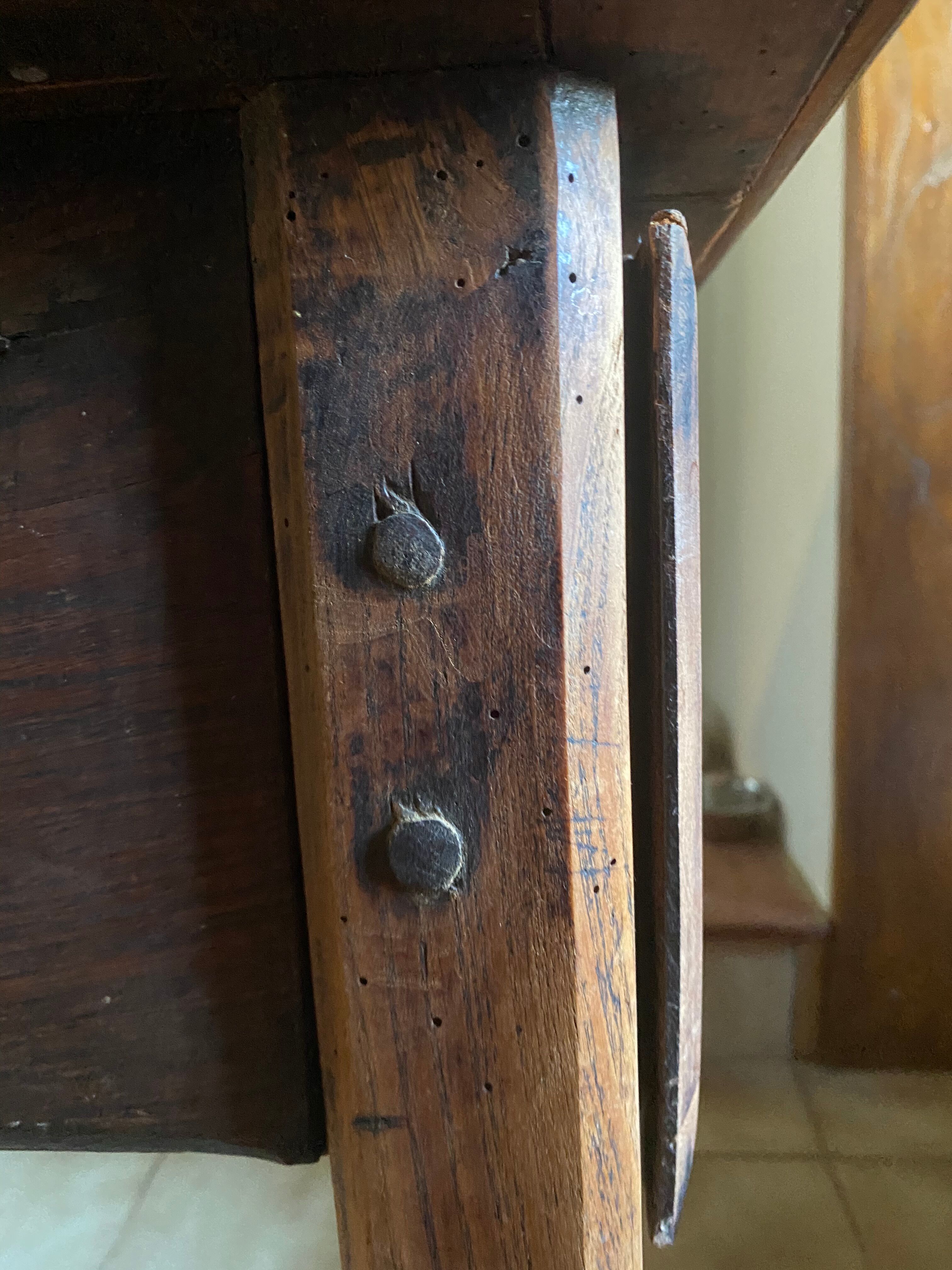Magnificent farmhouse table in solid wood of the nineteenth century