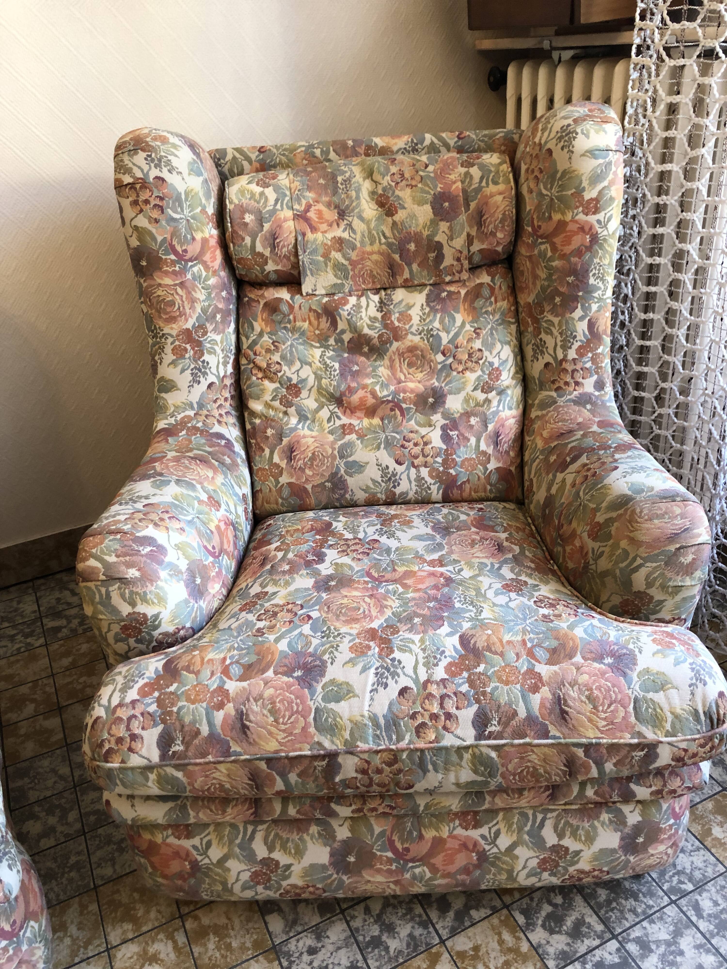 Pair of armchairs in fabric
