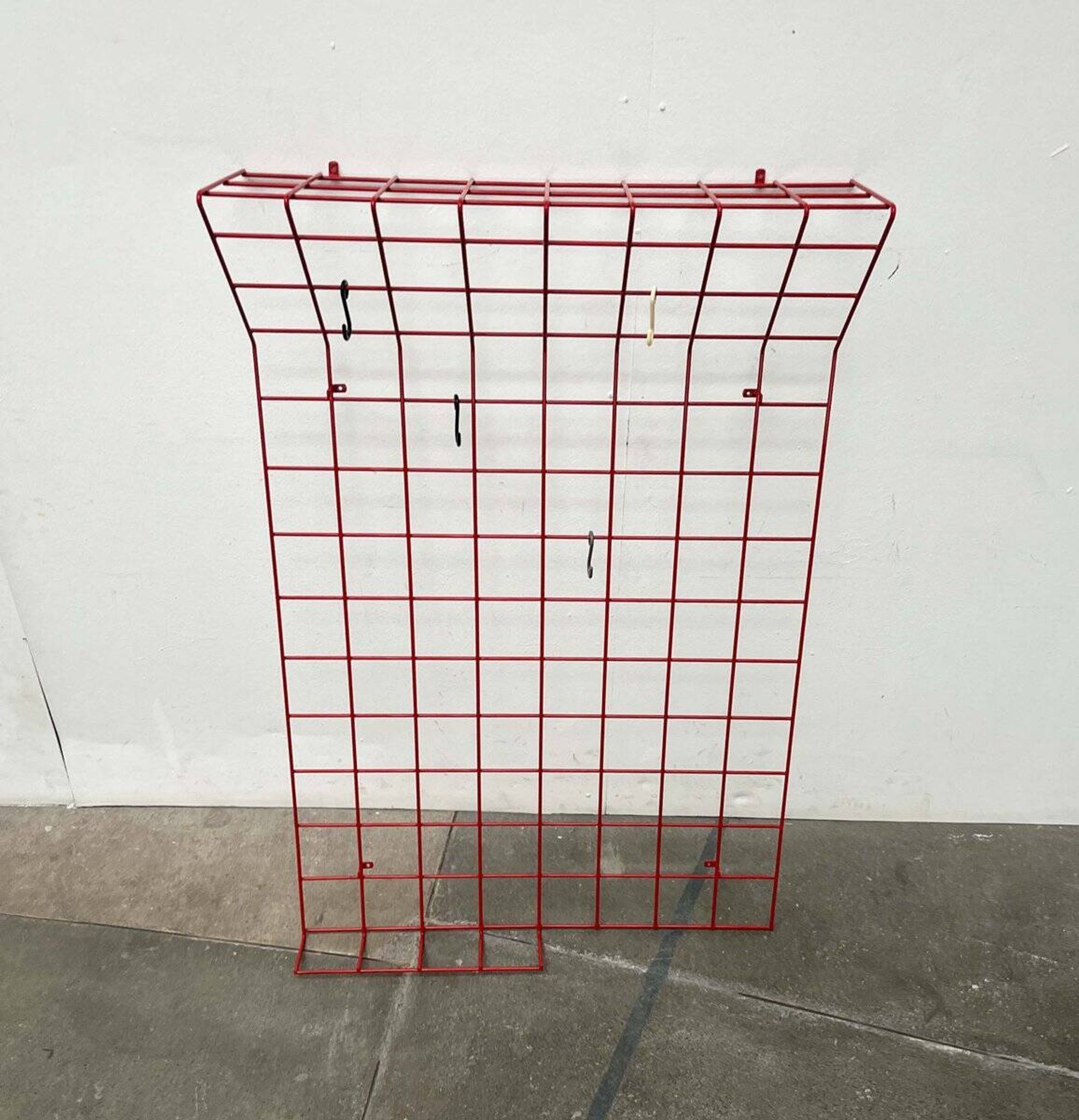 Red rope coat rack, modern German mid-century, 1960s.