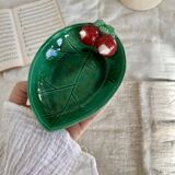 Vintage empty pocket in ceramic and slip in the shape of a leaf and radish