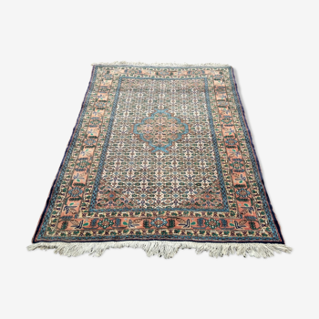 Ancien tapis d'orient - 197 x 134cm