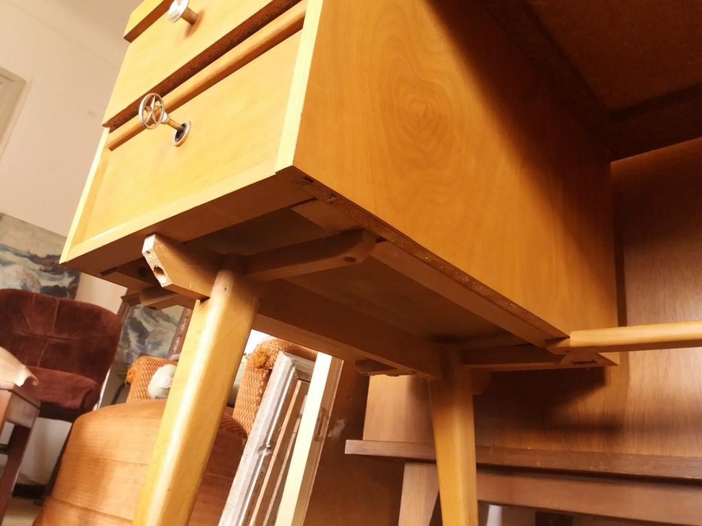 Oak-plated desk and formica 60s/70s