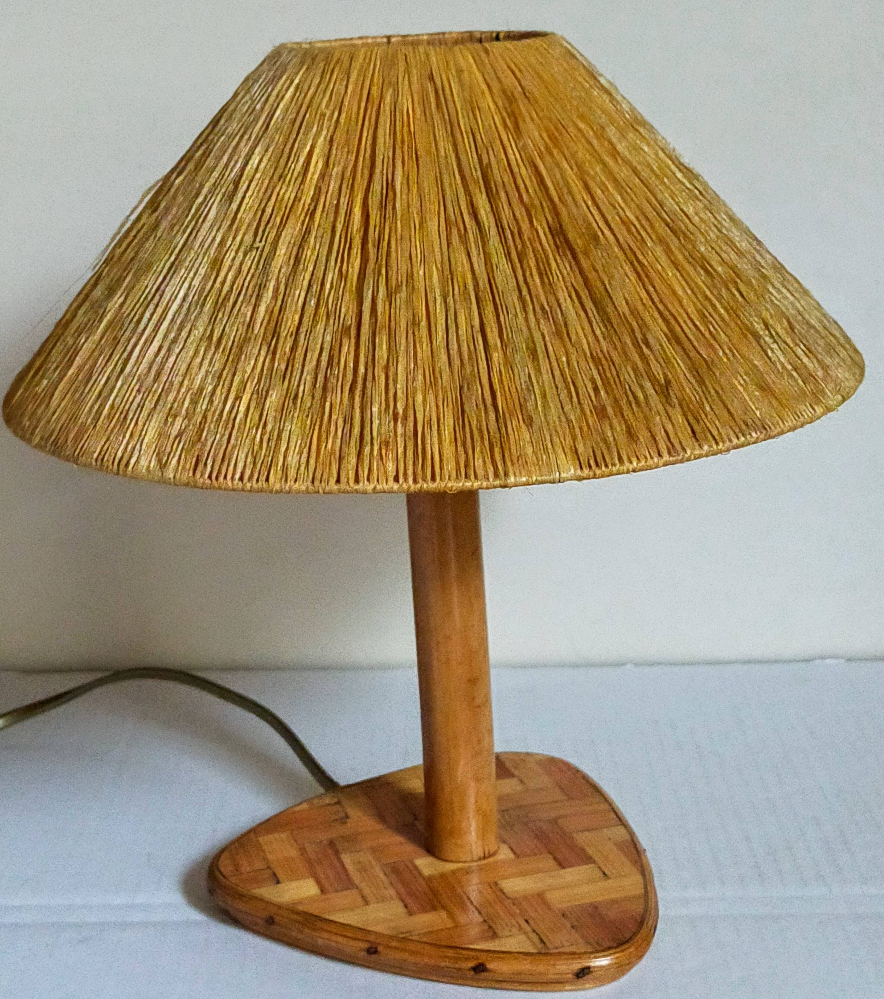 Table lamp in wood and rattan, 50s raffia lampshade