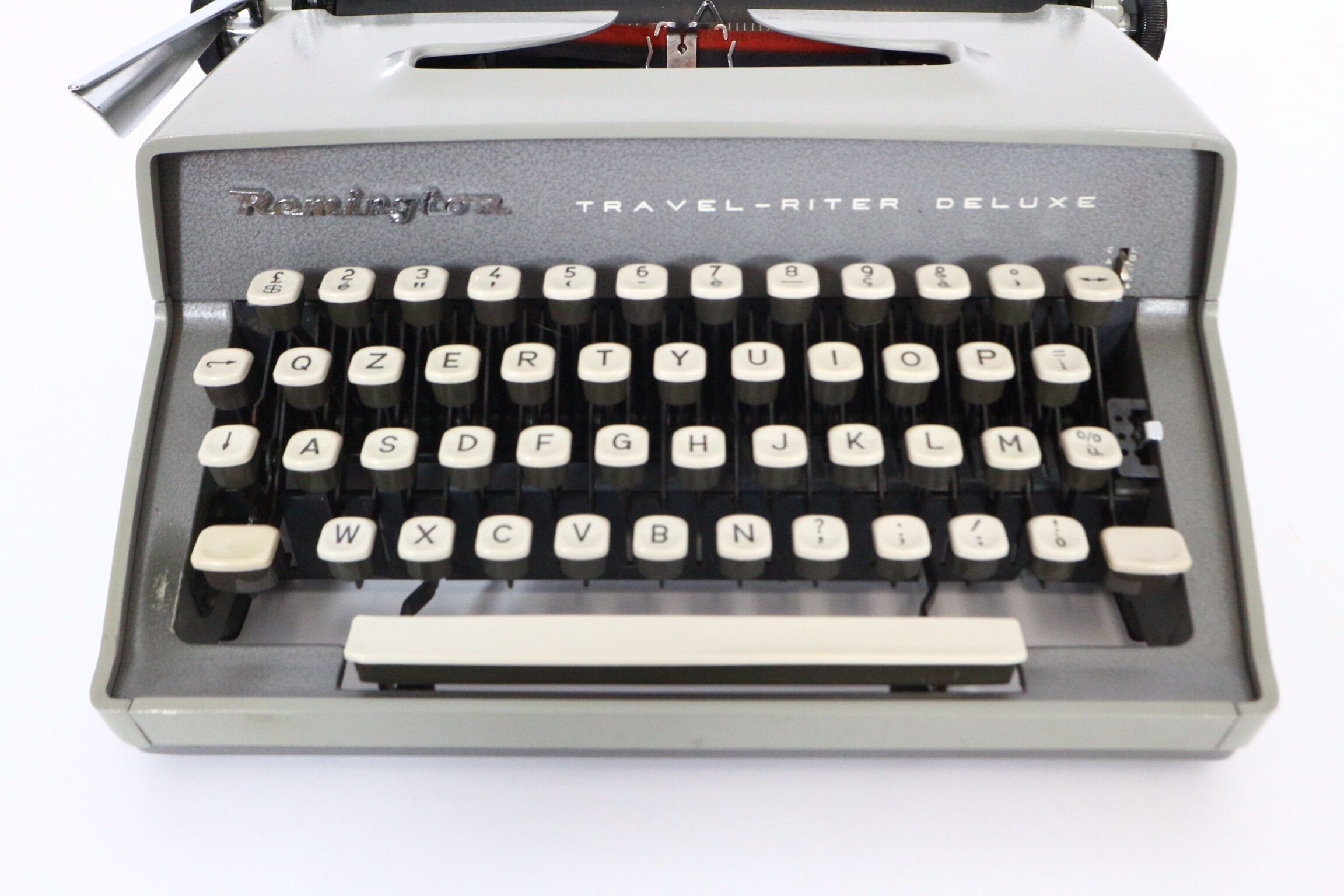 Remington travel-deter Deluxe typewriter with  case