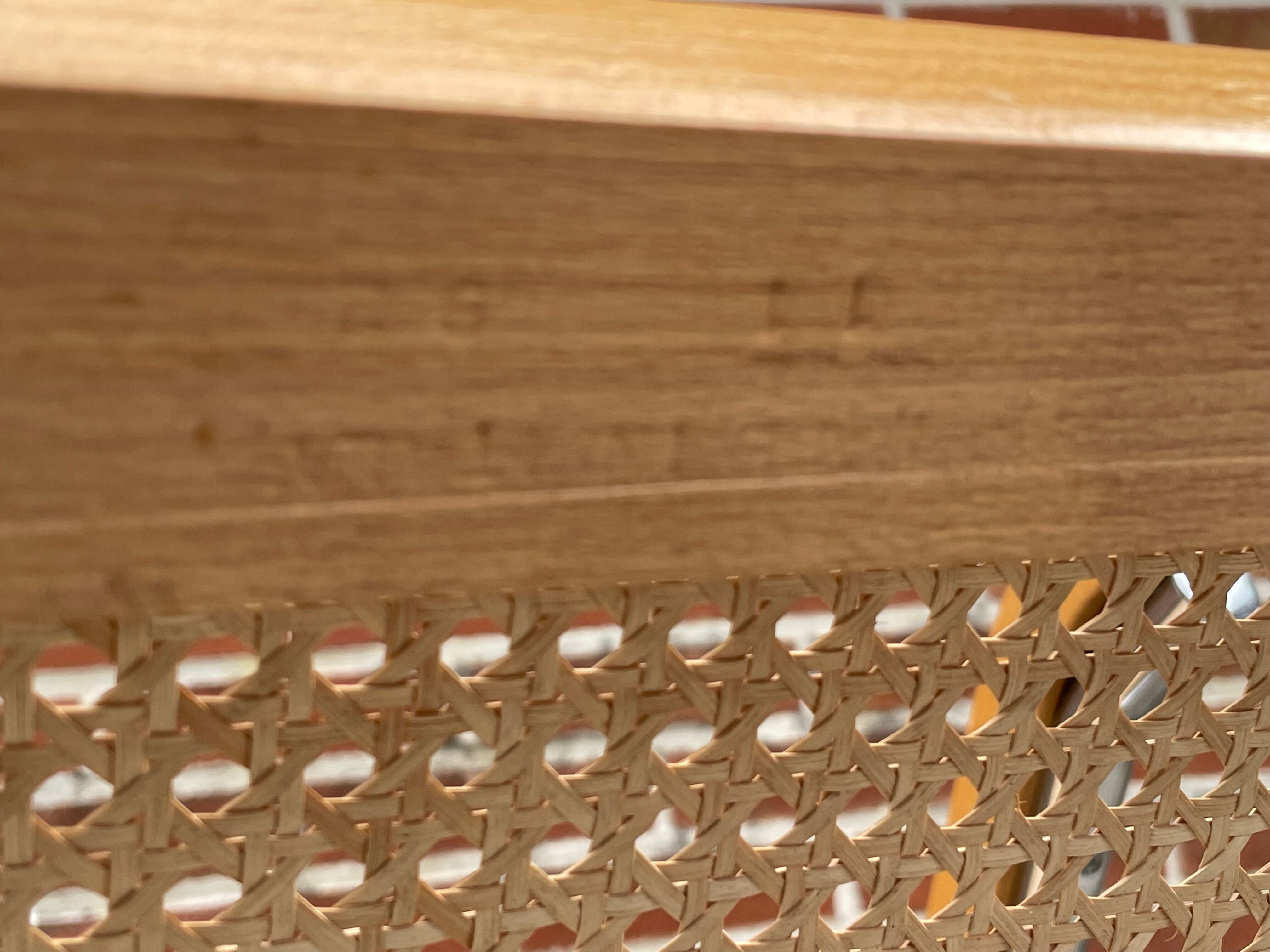 Cesca chair B64 with armrests by Marcel Breuer Design