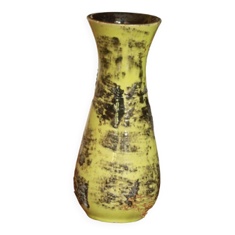 Ceramic vase