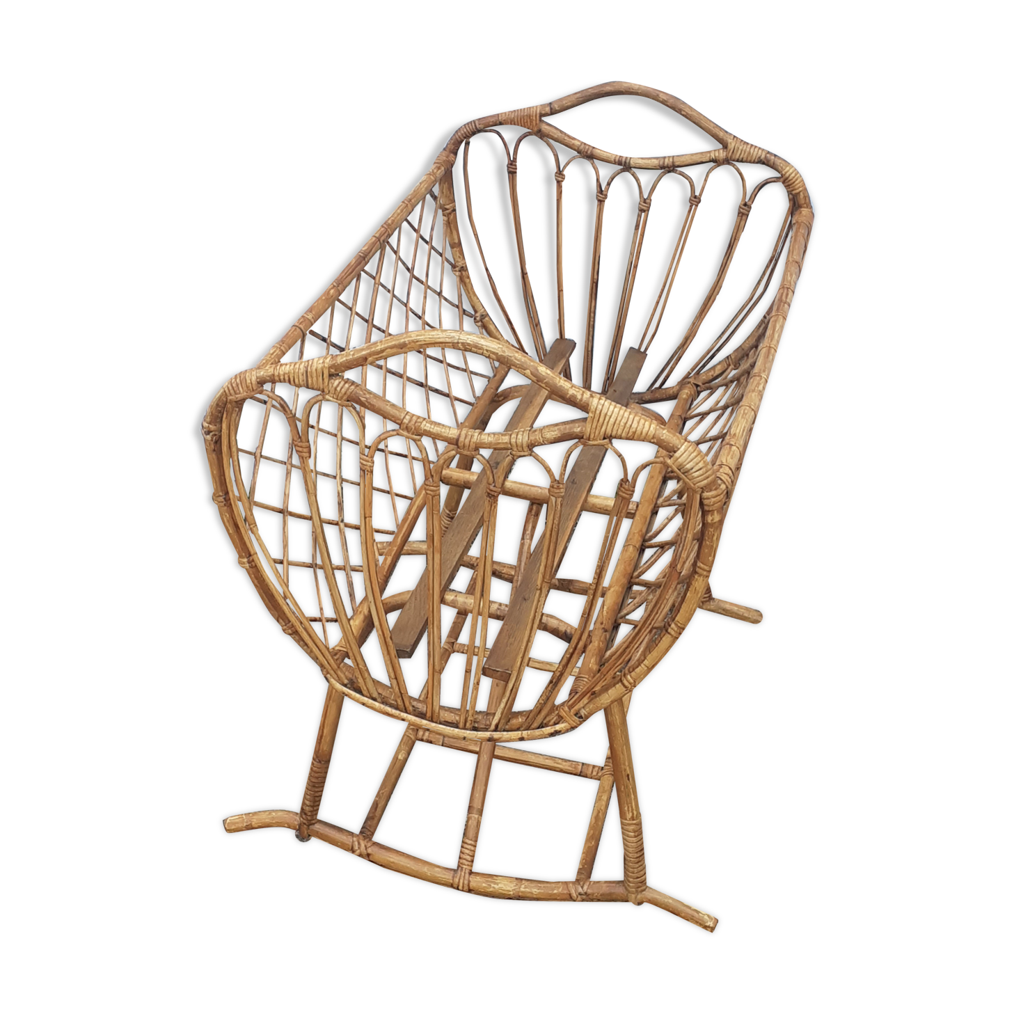 Rattan cradle