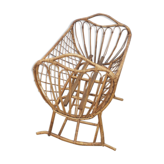 Rattan cradle