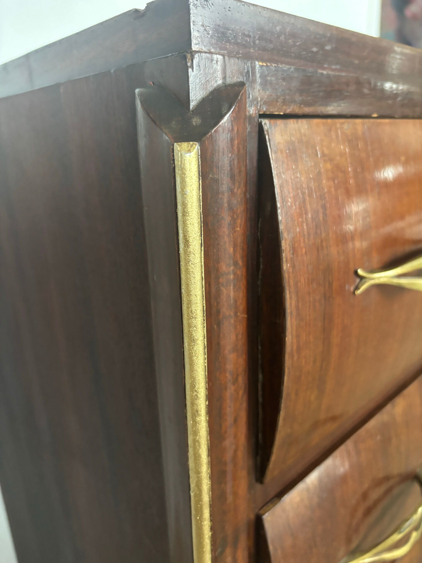 Art Deco chest of drawers