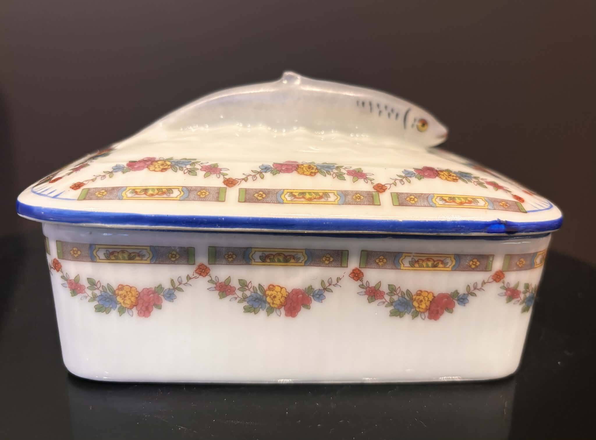 Butter dish