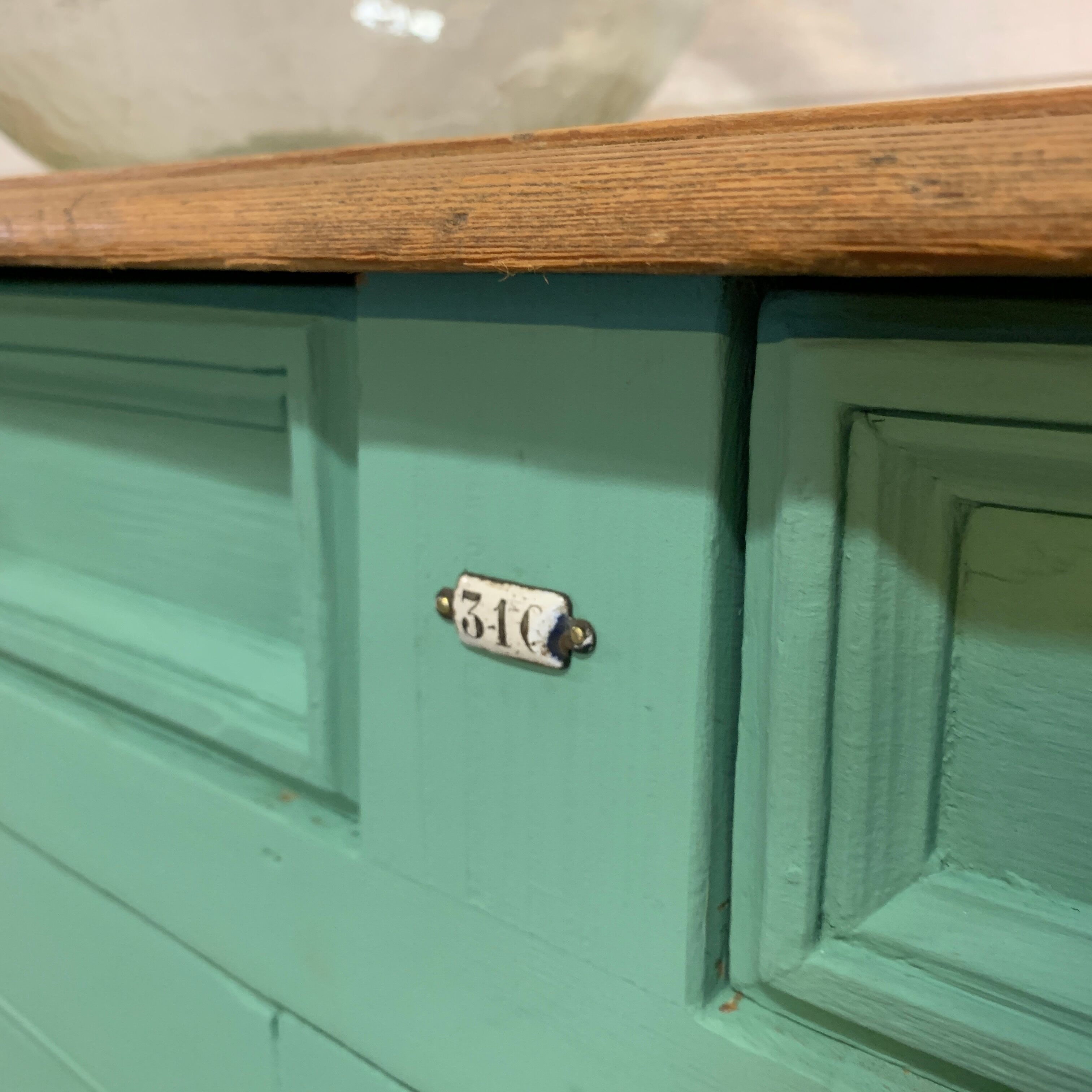 Buffet parisien vert Provence